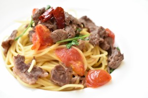 【イタリア】牛肉とルッコラのペペロンチーノ 